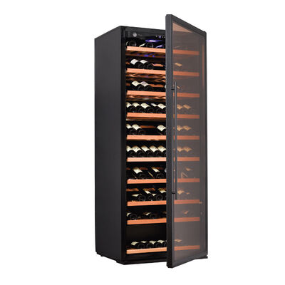 Buen precio Gabinete de refrigeración de vino de madera independiente con puerta de vidrio cerrable, estantes de madera ajustables y control de temperatura de precisión en línea