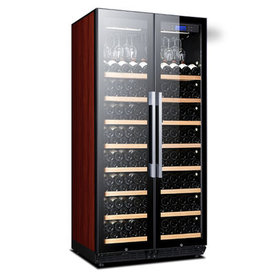 Buen precio Refrigerador de vino de madera de gran capacidad independiente con control de temperatura de doble zona y puertas de vidrio templado protegidas contra los rayos UV en línea