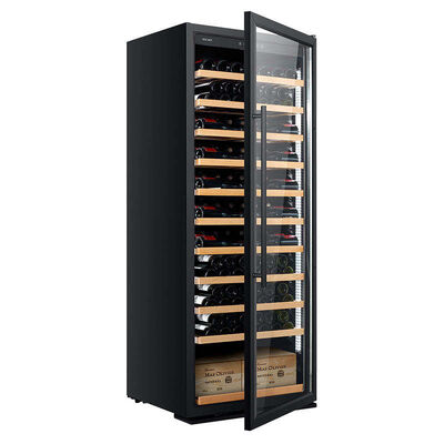 Buen precio Refrigerador de vino de madera de gran capacidad con puerta de vidrio templado y estantes de madera para un almacenamiento óptimo del vino en línea